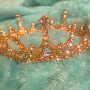 A crown for quince or for birthday people